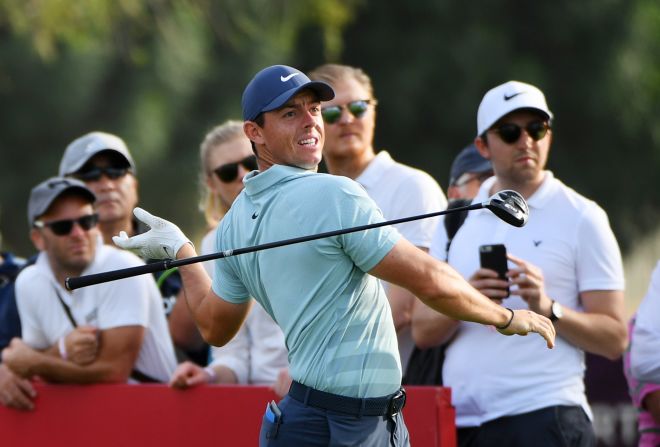 <strong>Look, no hands:</strong> McIlroy blew a two-shot lead to finish one behind China's Li Haotong in Dubai. 