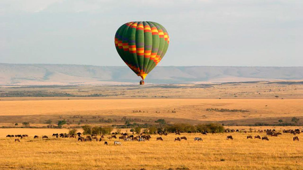<strong>A balloon with a view in Kenya:</strong> This hot air balloon safari from Hotel Olare Mara Kempinski Masai Mara allows guests to witness the theater of wildlife over the magnificent Masai Mara national reserve from above. 