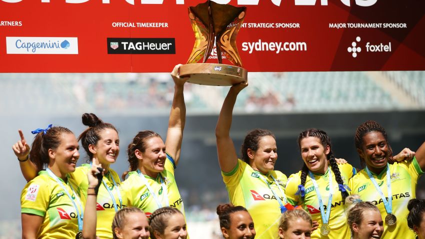 SYDNEY, AUSTRALIA - JANUARY 28:  Australia celebrate victory after defeating New Zealand in the Women's Final match during day three of the 2018 Sydney Sevens at Allianz Stadium on January 28, 2018 in Sydney, Australia.  (Photo by Matt King/Getty Images)