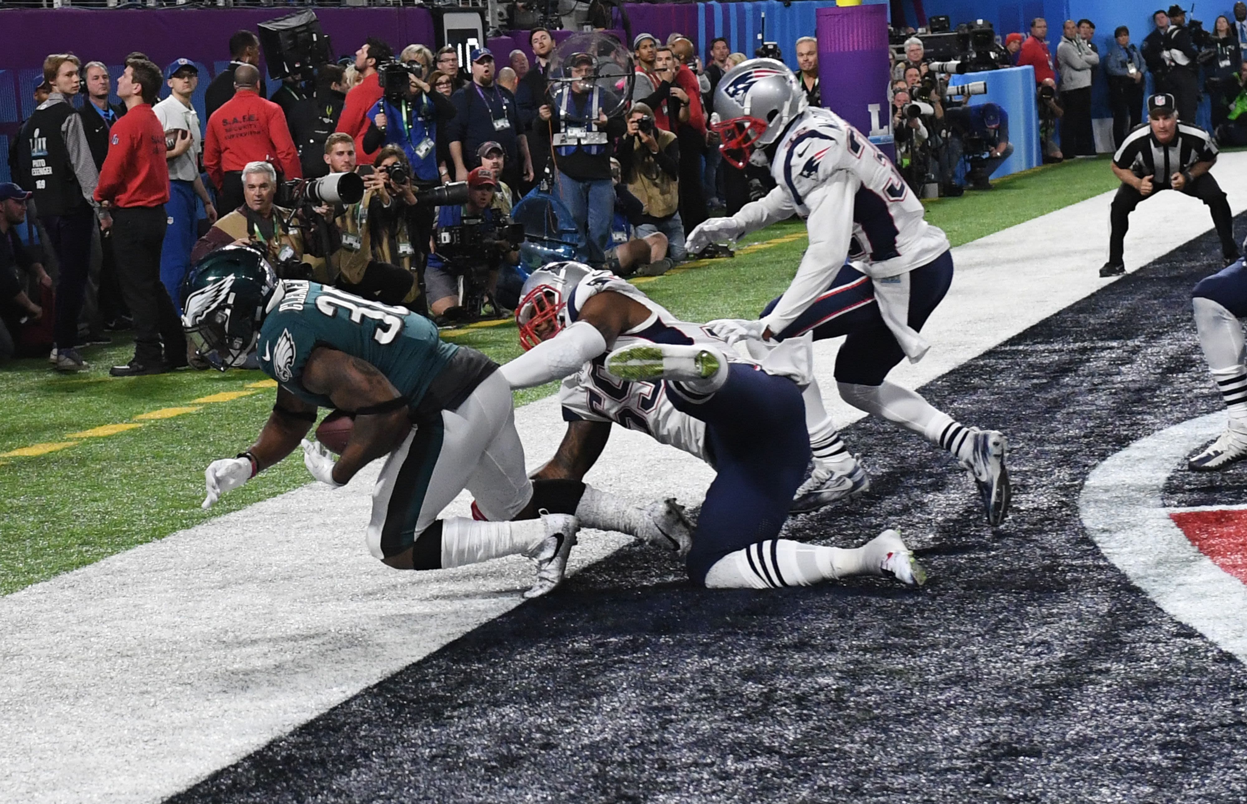 Super Bowl 2018: Eagles vence Patriots por placar apertado e