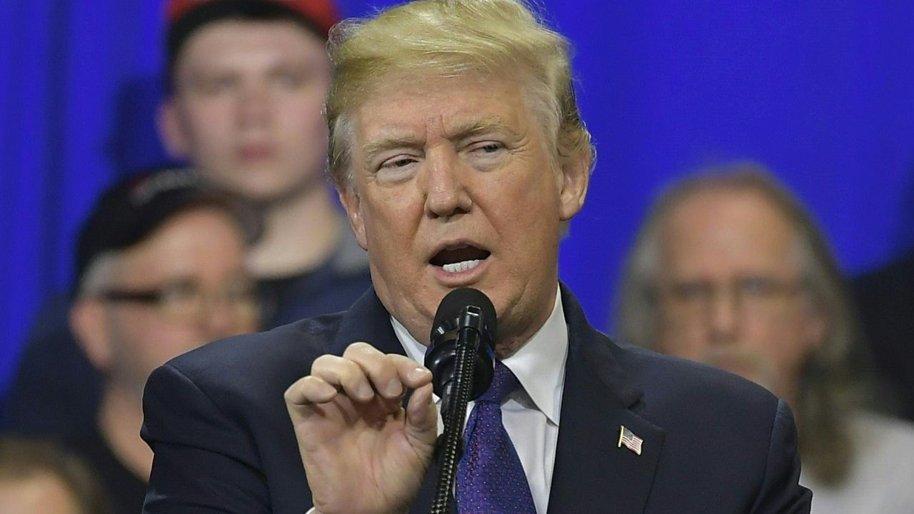 US President Donald Trump delivers remarks on tax reform at Sheffer Corporation in Blue Ash, Ohio  on February 5, 2018.  / AFP PHOTO / MANDEL NGAN        (Photo credit should read MANDEL NGAN/AFP/Getty Images)