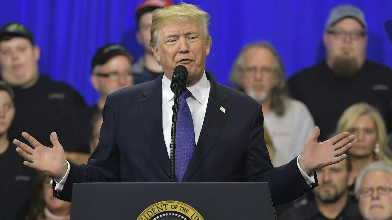 US President Donald Trump delivers remarks on tax reform at Sheffer Corporation in Blue Ash, Ohio  on February 5, 2018.  / AFP PHOTO / MANDEL NGAN        (Photo credit should read MANDEL NGAN/AFP/Getty Images)