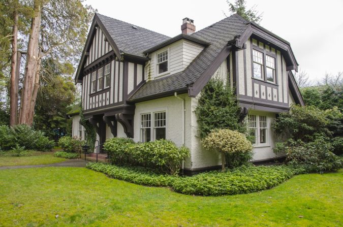 The house was build in 1922 to showcase the potential of household electricity. With opening wardrobe doors causing lights inside to turn on and central lighting panels, the house attracted 22,000 visitors at the time. Heritage Vancouver had called the potential demolition a loss of social history, but the  owner gained permission to tear down the house and build a 7,000 square foot home in its place.