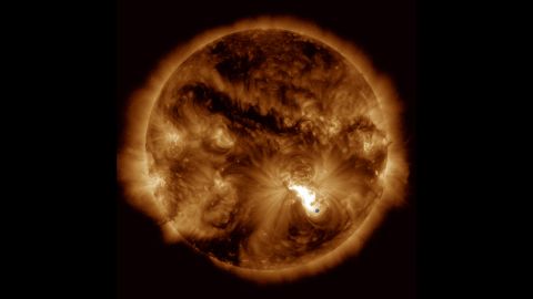 Researchers studied the major solar flare that occurred October 24, 2014, to develop a better model for understanding and predicting solar eruptions.