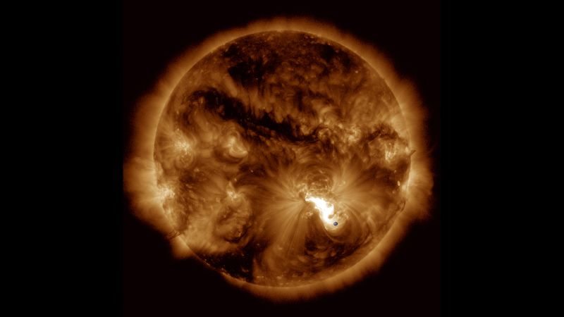 NextImg:Space weather: Fine, with a chance of solar flares | CNN Business