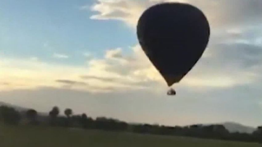 Hot air balloon crash Australia_00000000.jpg