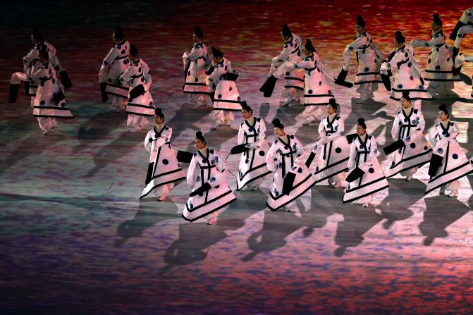 Performers entertain the fans during the ceremony.