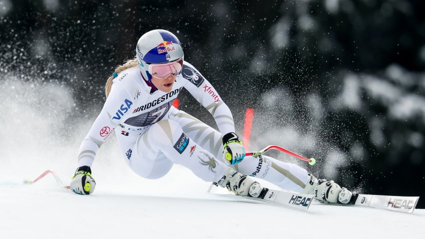 GARMISCH-PARTENKIRCHEN, GERMANY - FEBRUARY 04: Lindsey Vonn of USA competes during the Audi FIS Alpine Ski World Cup Women's Downhill on February 4, 2018 in Garmisch-Partenkirchen, Germany. (Photo by Hans Bezard/Agence Zoom/Getty Images)