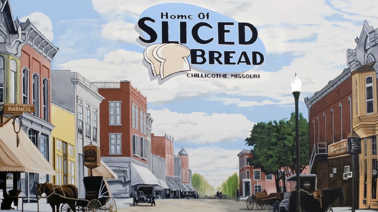 This mural, found in Chillicothe, Missouri, commemorates the first sliced bread sold in the world. 