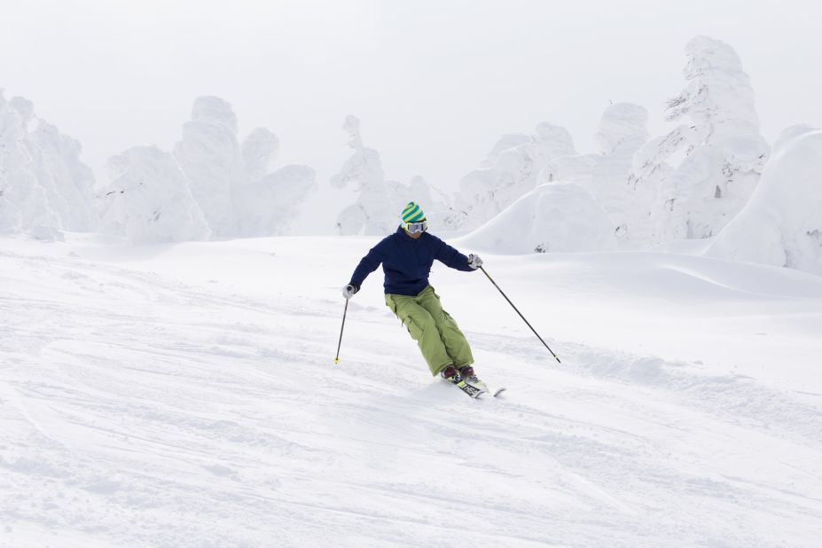 <strong>Not for beginners: </strong>Though most of the runs at Zao Ski Resort are ideal for beginners, the section that leads through the snow monsters at the top of the mountain is best reserved for experienced skiers. 