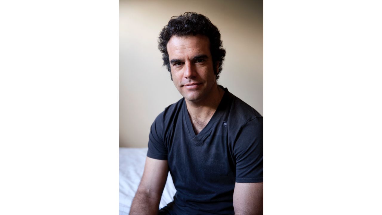 Kevin Bloom headshot