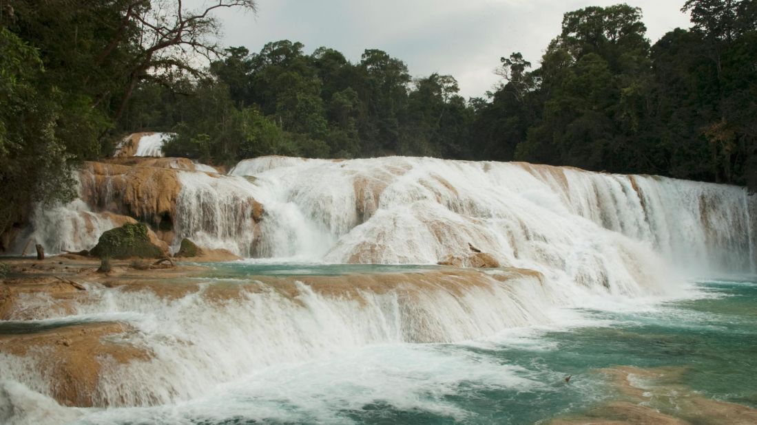 <strong>Agua Azul, Chiapas, Mexico:</strong> "Agua Azul" means "Blue Water," and you'll see that these waterfalls live up to their name. 