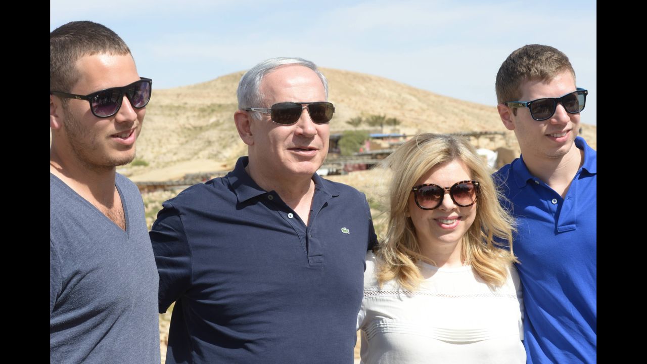 Netanyahu and his family take a vacation in southern Israel in April 2015.