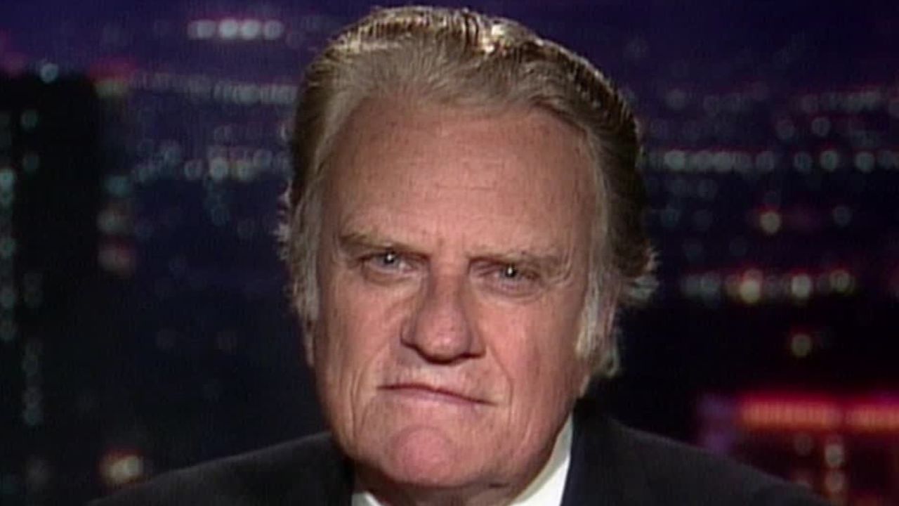 Billy Graham Larry King sot_00004001.jpg