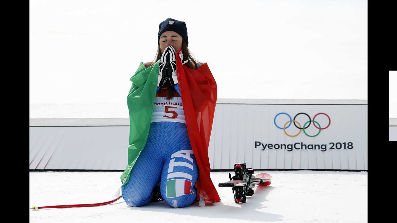 It was the Italian, Sofia Goggia -- who is currently leading the World Cup downhill standings -- that beat Vonn to gold. The 25-year-old became the first Italian to win gold in the women's downhill. 