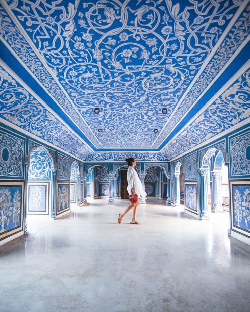 Although the City Palace exterior is pink, the interiors will often use other vibrant colors. This is the Sukh Niwas Blue Room, located inside the City Palace. 