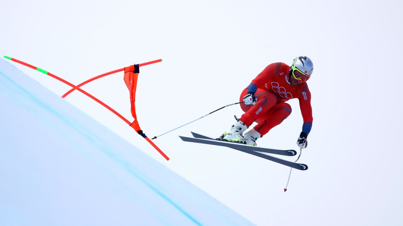 Svindal racing to gold at PyeongChang 2018