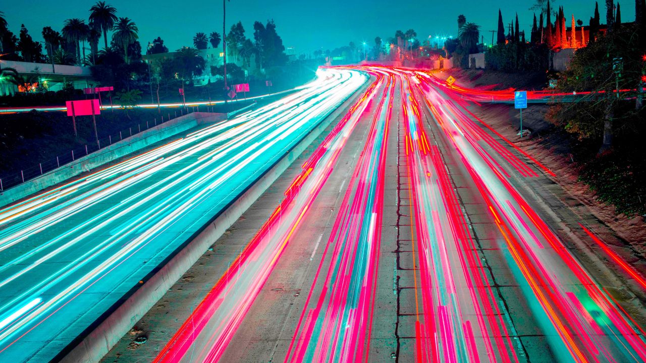 Cars and trucks are slowly moving during the evening's rush hour on Hollywood Freeway (Highwayy 101) in Los Angeles California on February 13, 2014.     AFP PHOTO / JOE KLAMAR / AFP PHOTO / JOE KLAMAR        (Photo credit should read JOE KLAMAR/AFP/Getty Images)