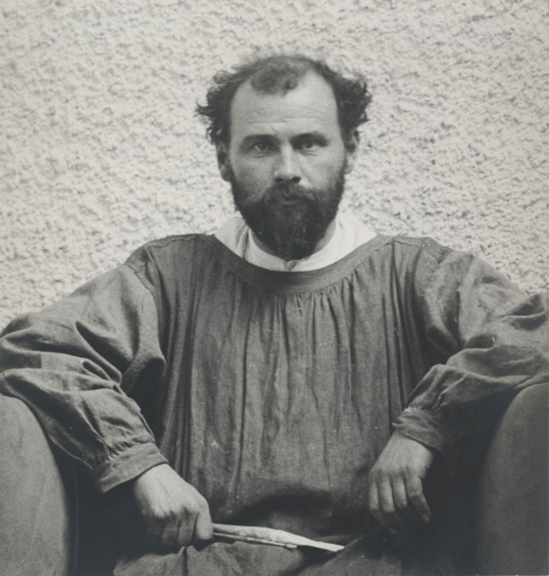 An image of Gustav Klimt in 1902.