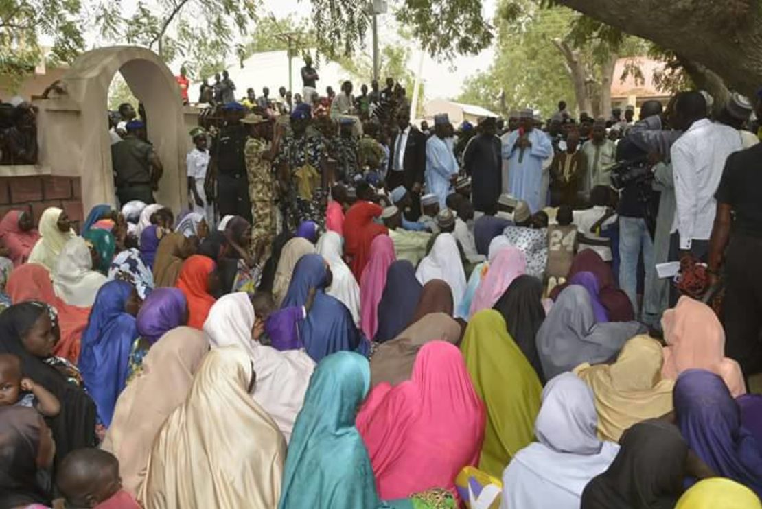 Yobe State Governor Ibrahim Gaidam addressing the mothers of the missing girls.