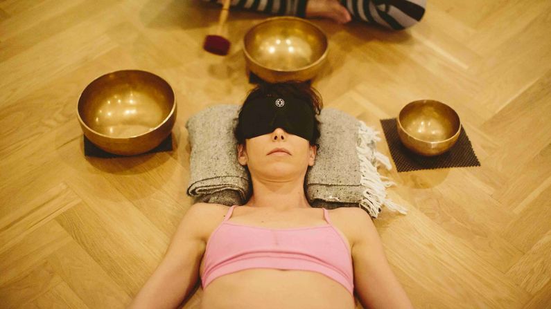 <strong>Sound healing:</strong> Inspired by the ancient practice of Himalayan singing bowls, sound therapy aims to re-tune the body's energy frequencies by harnessing the power of sonic frequencies. As some people have reported better sleep quality after sound healing sessions, Dude says there's potential for this strategy to benefit jet lag sufferers.