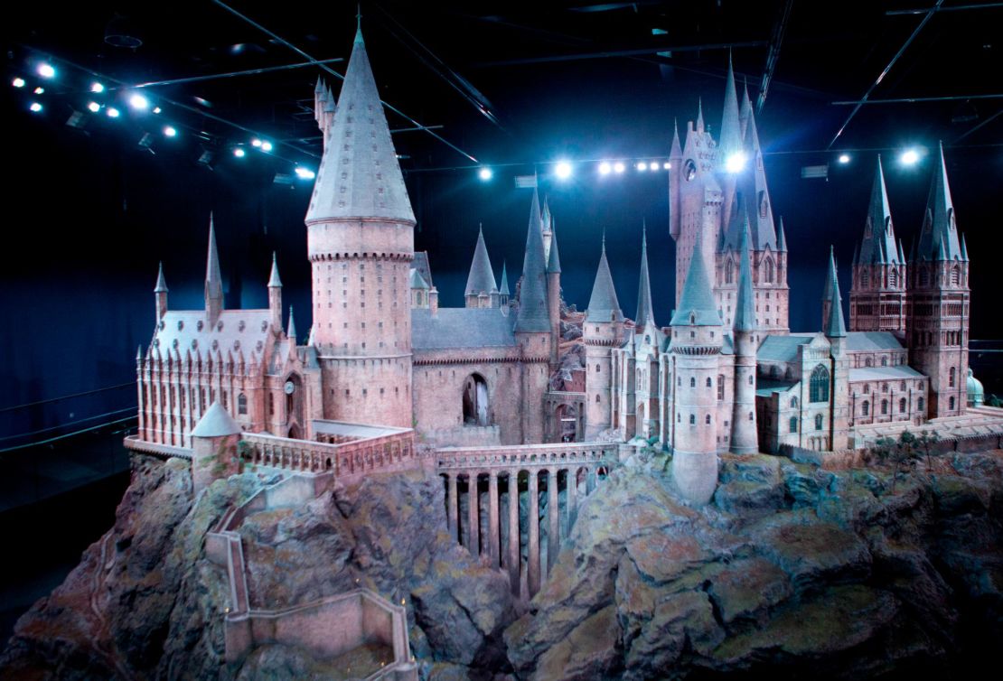 This mini Hogwarts was built by 86 artisans. 