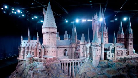 Hogwarts castle model 