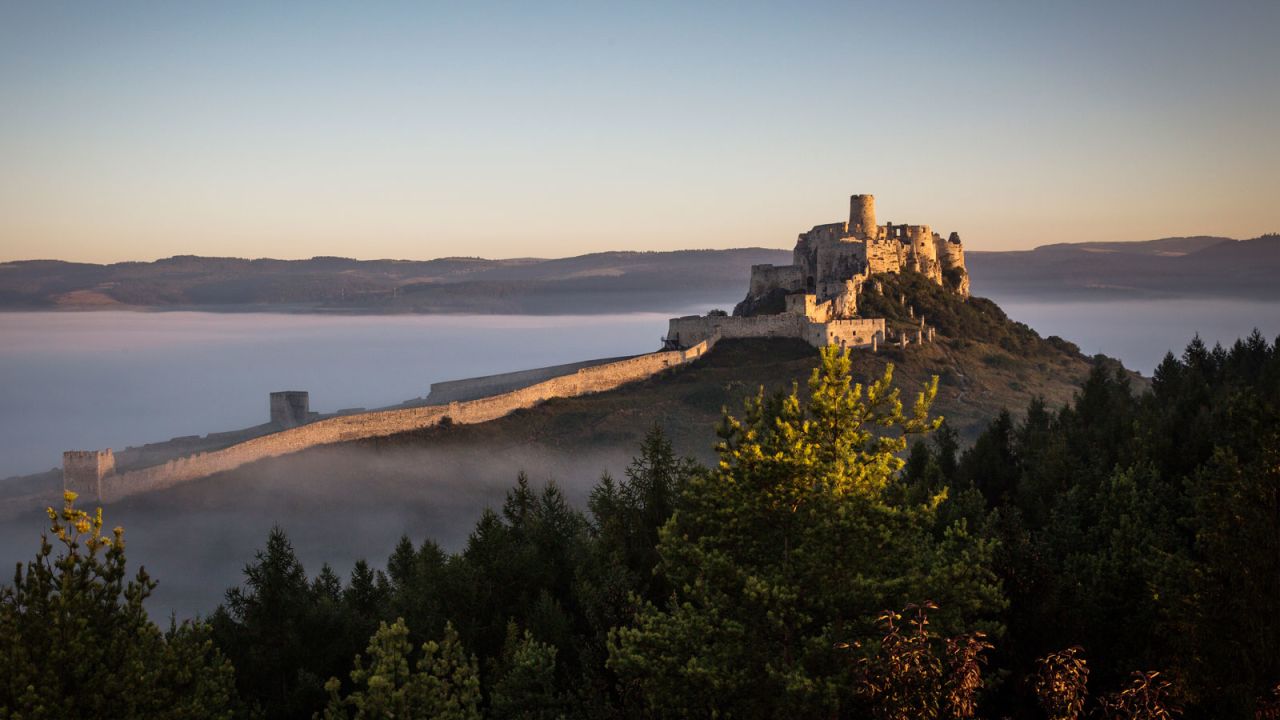 <strong>Spiš Castle: </strong>Founded in the 12th century and abandoned in the 18th, Spiš Castle is an impressive remnant of the country's turbulent past.
