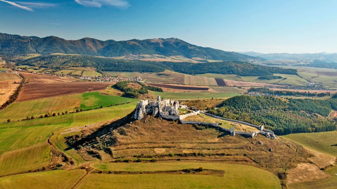 Spiš Castle was abandoned by its owners in the early 18th century.