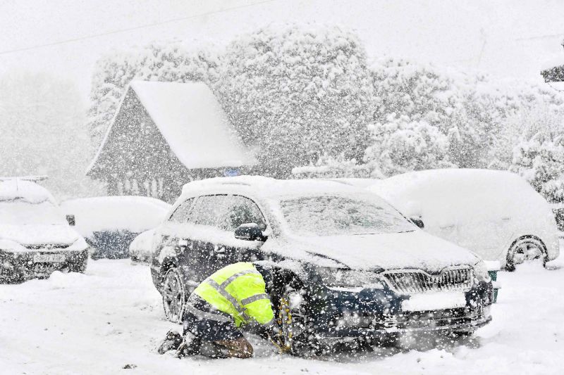 UK Snow: ‘Beast From The East’ Brings Chaos | CNN