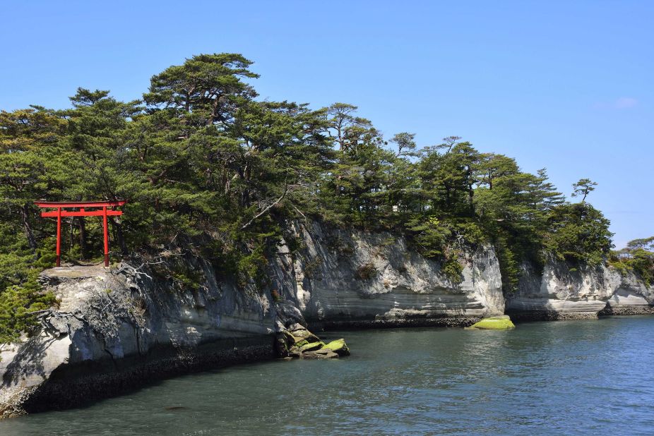 <strong>Summer hues: </strong>Matsushima's landscape is truly stunning in summer as well. Though visitors might miss out on oyster season, they'll get to experience bright, colorful scenes like this. 
