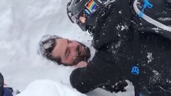 avalanche buried man1