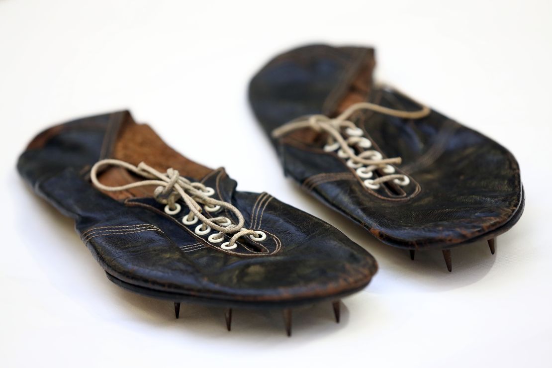 Bannister's running shoes from 1954 