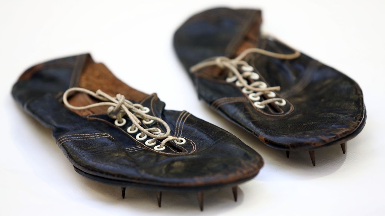 Bannister's running shoes from 1954 