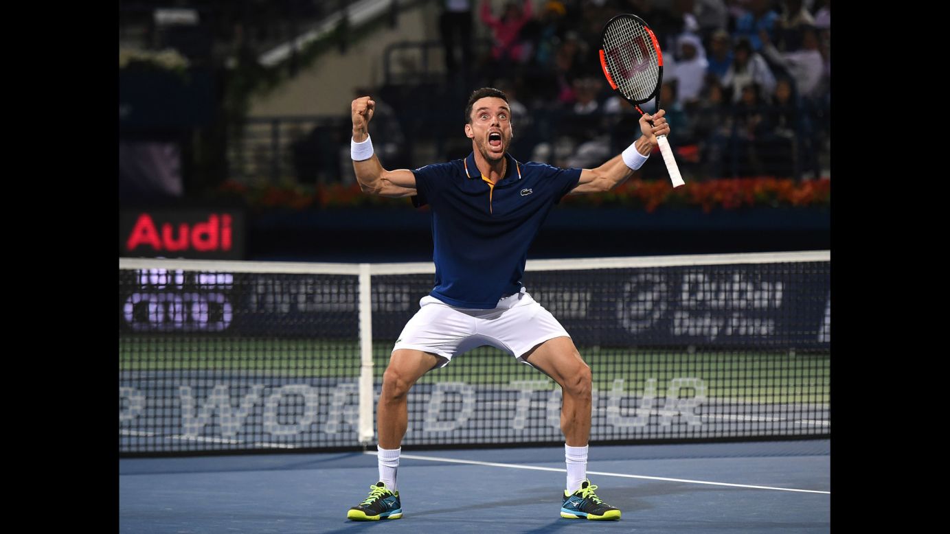Roberto Bautista Agut celebrates after winning the final of the Dubai Tennis Championships on Saturday, March 3.