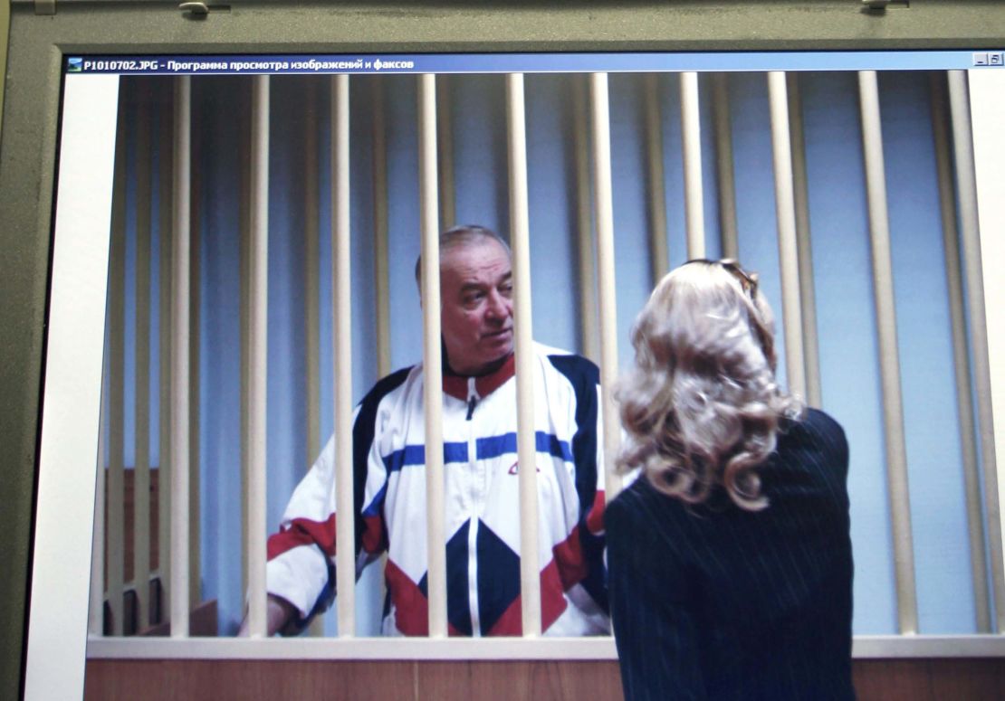 Sergei Skripal speaks to his lawyer from behind bars in 2006.