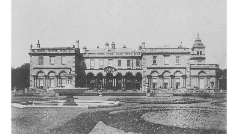 An architectural jewel built in the 1760s for the 2nd Duke of Newcastle, Clumber had a dining room that could accommodate 150 guests seated at one table, and was regarded as one of the finest non-royal houses in the country. It was filled works of fine art by Rubens, Gainsborough, Hogarth, Reynolds, Van Dyke, Rembrandt, Titian, Brueghel and Holbein, and featured a huge collection of rare books including a first folio of  Shakespeare. A fire in 1879 wrecked the central core of the house and destroyed many artworks. The house was repaired but following a second fire in April 1912, an announcement in the local newspaper stated: "The decision to completely demolish the mansion has been taken with great reluctance by the present owner ... but it has been necessitated by heavy taxation." <br />