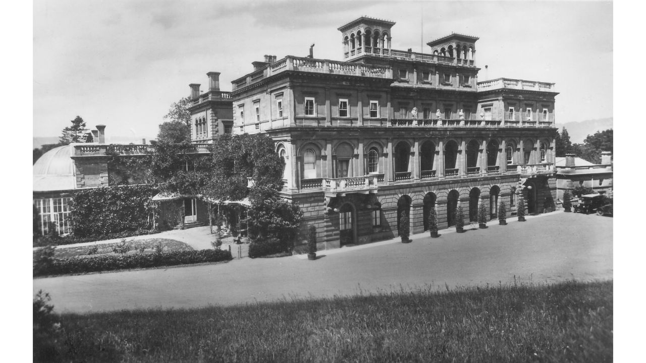 In 1969, Deepdene was replaced by an office block.