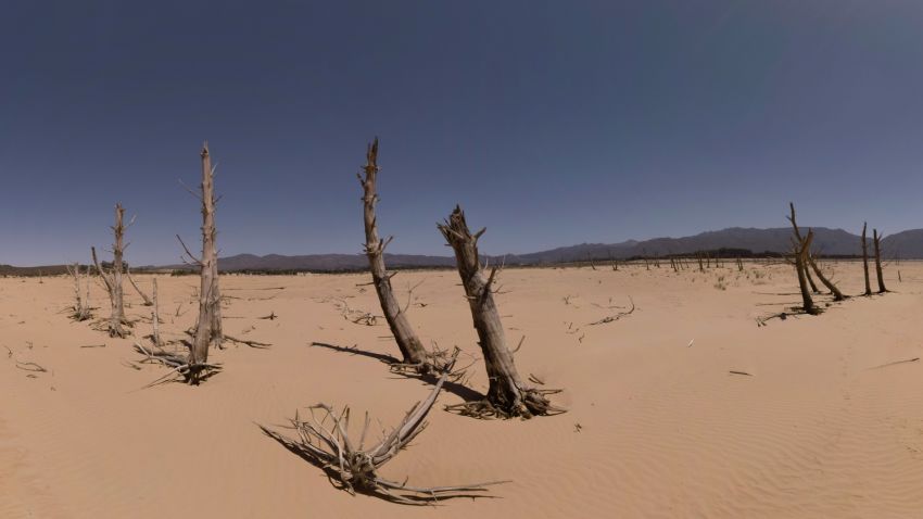 Cape town water crisis dry dam 3 cropped vr