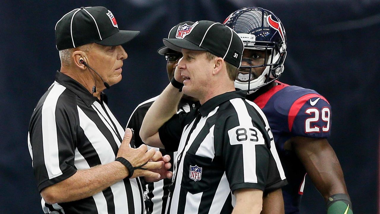 Ed Hochuli makes sure 'real' referees will be ready to return