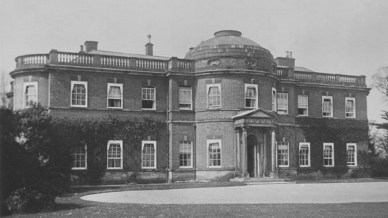 Built around 1780 and requisitioned by the military during World War II, Egginton Hall was deliberately vandalized by departing troops who left every tap running, causing devastating wet rot. Despite the severe damage, it was used to house homeless families after the war before being pulled down in 1954.