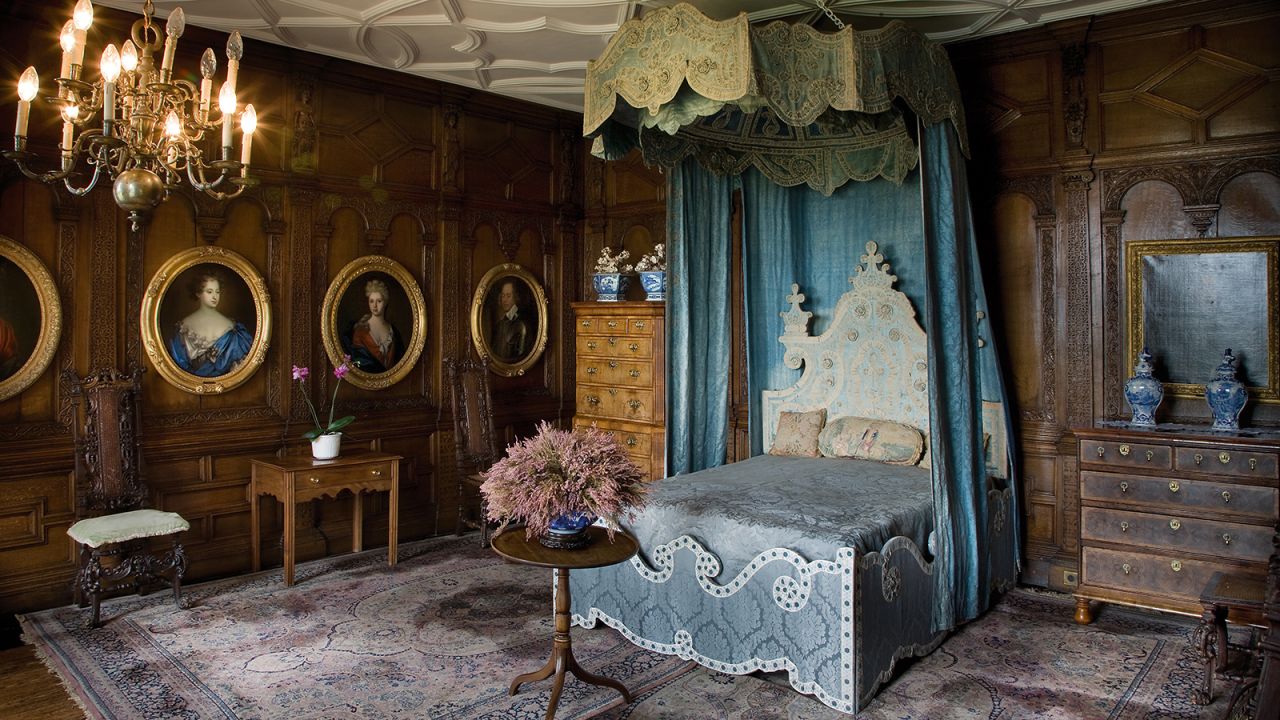 According to legend, The King's bedroom is named to commemorate the time King James I of England spent the night at Burton Agnes, while traveling from Edinburgh to London for his coronation at Westminster Abbey on July 25, 1603. The 17th century Italian bed still features some of the original blue damask. The walnut chest at the back of the bedroom is early 18th century and dates from the reign of Queen Anne.   