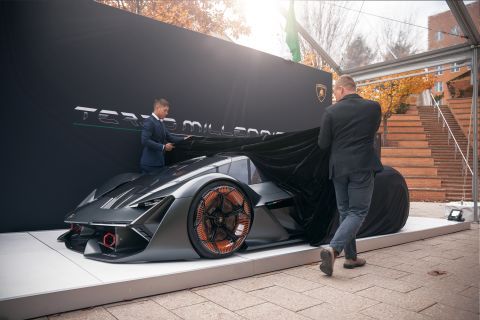 Designed in collaboration with the Massachusetts Institute of Technology, the new Lamborghini concept is like nothing else on the road. 