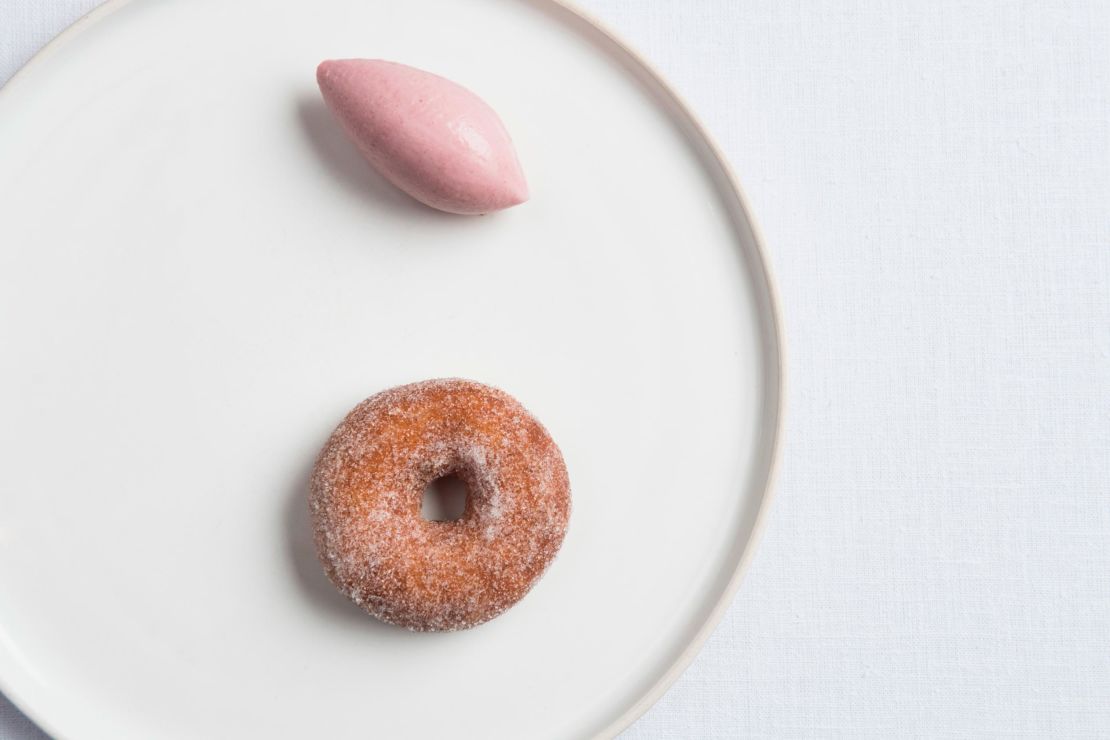 Pear cranberry donut with mulled wine ice cream