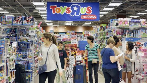03 toys r us interior FILE