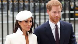 Britain's Prince Harry (R) and his fiancee US actress Meghan Markle attend a Commonwealth Day Service at Westminster Abbey in central London, on March 12, 2018.
Britain's Queen Elizabeth II has been the Head of the Commonwealth throughout her reign. Organised by the Royal Commonwealth Society, the Service is the largest annual inter-faith gathering in the United Kingdom. / AFP PHOTO / Daniel LEAL-OLIVAS        (Photo credit should read DANIEL LEAL-OLIVAS/AFP/Getty Images)