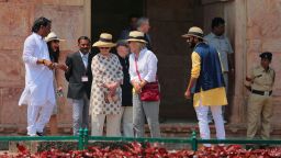 Former US politician Hillary Clinton (C) tours the Jahaj Mahal part of an abandoned royal palace complex, while on a personal trip to the ancient city of Mandu in India's Madhya Pradesh state on March 12, 2018. 
