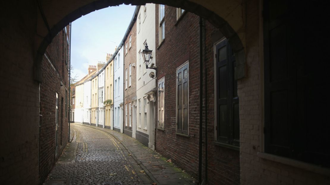 The port city of Hull is home to some classic English architecture.