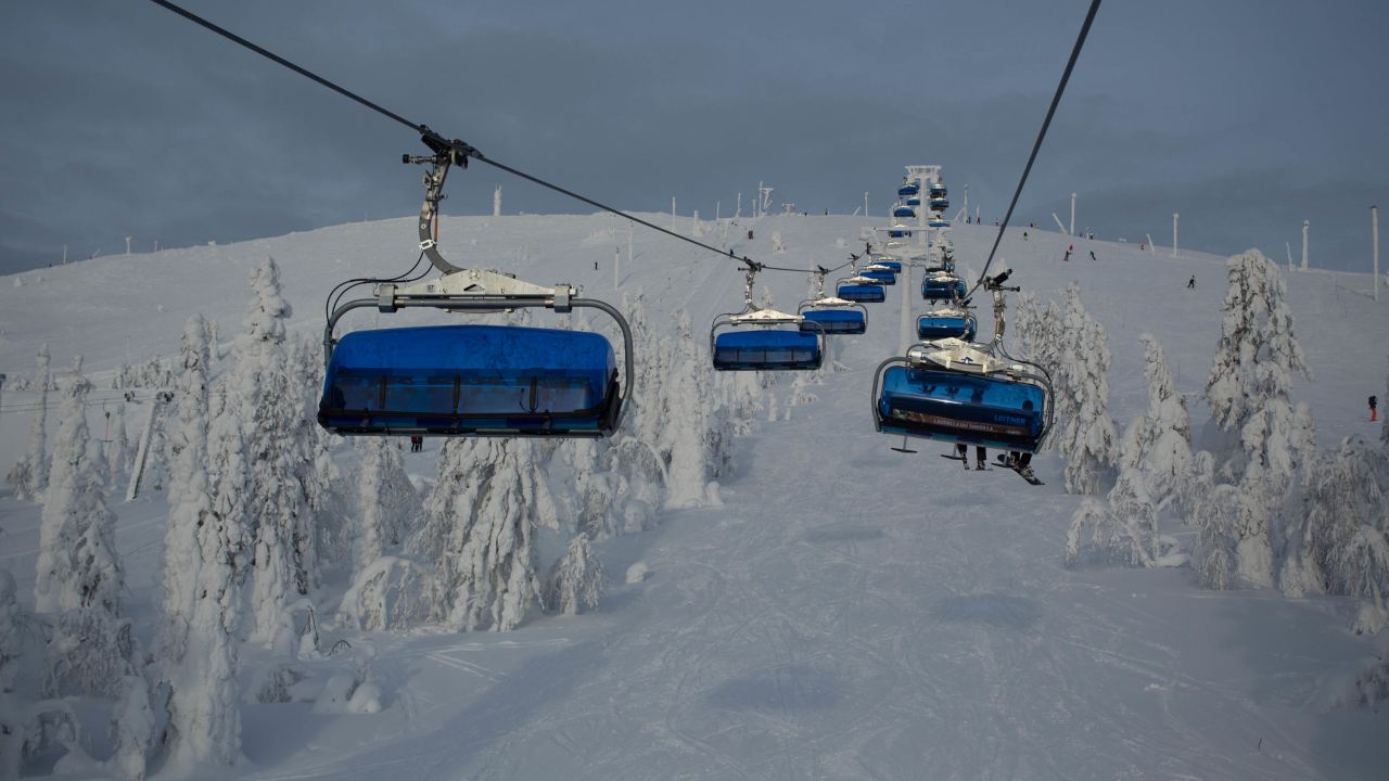 <strong>Way up:</strong> Lift lines are typically short or non-existent. While there are a few chairlifts and gondolas, most ascents of the mountain involve long drags on T-bars or button lifts.