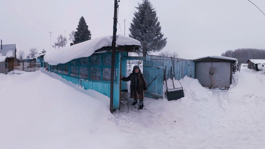 surviving siberian winter CROPPED vr